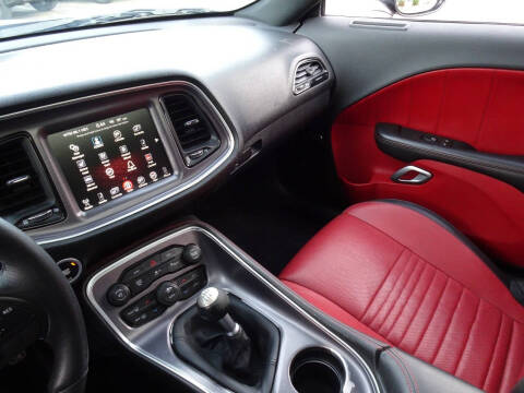 2016 Dodge Challenger R/T Plus Shaker