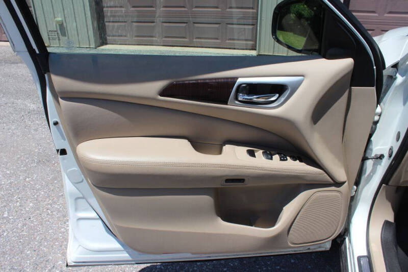 2014 Nissan Pathfinder S