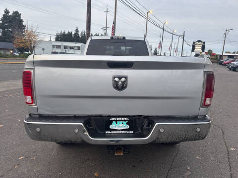2017 RAM 3500 Laramie