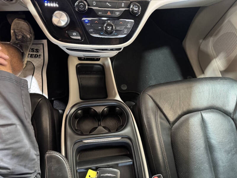 2019 Chrysler Pacifica Touring L