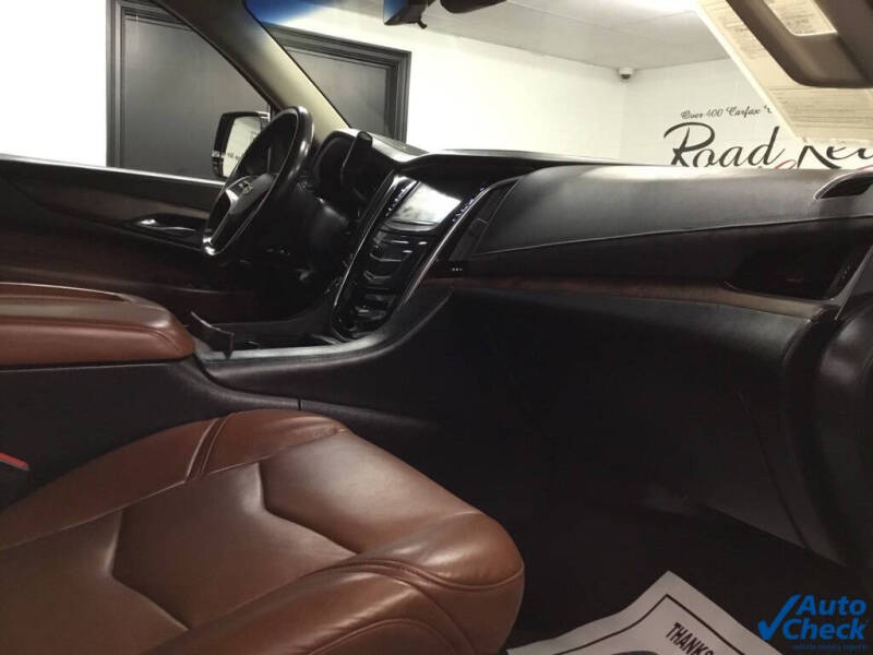 2017 Cadillac Escalade Luxury