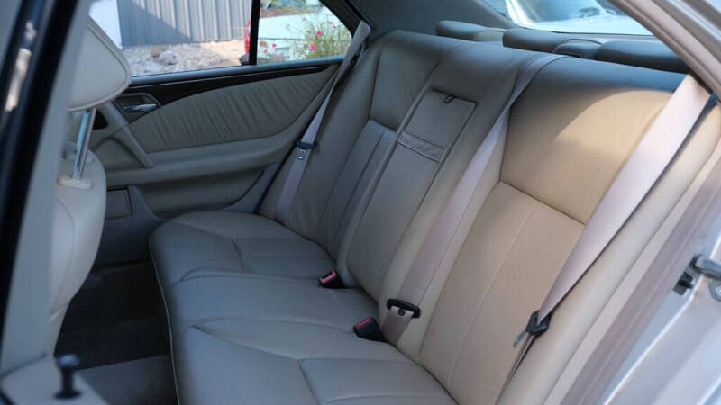 1998 Mercedes-Benz E-Class E 320