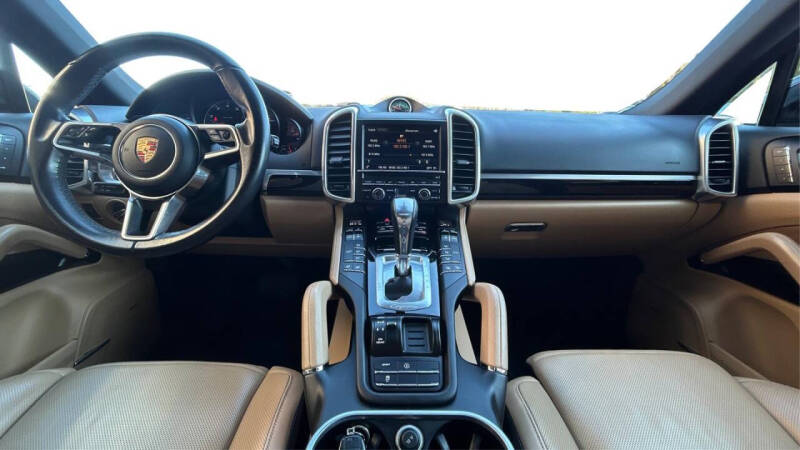 2016 Porsche Cayenne