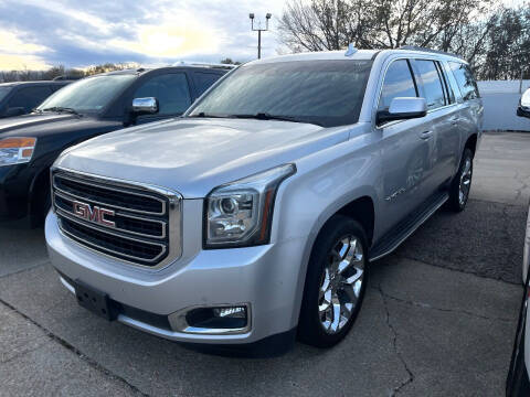 2019 GMC Yukon XL for sale at Greg's Auto Sales in Poplar Bluff MO