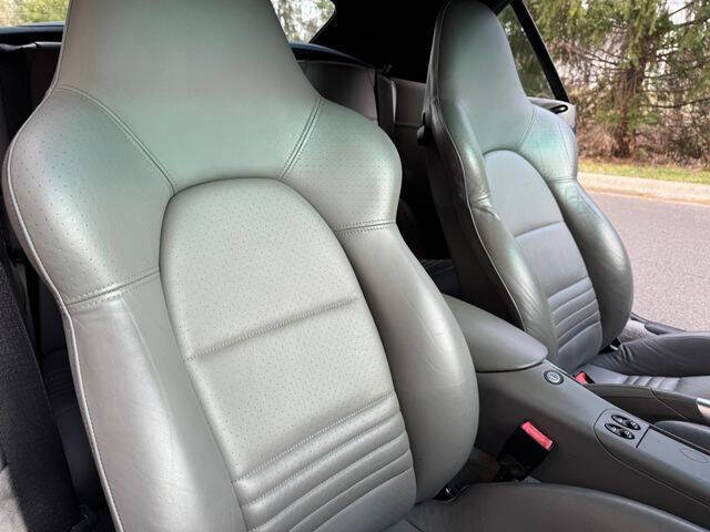 2004 Porsche 911 Carrera 4S