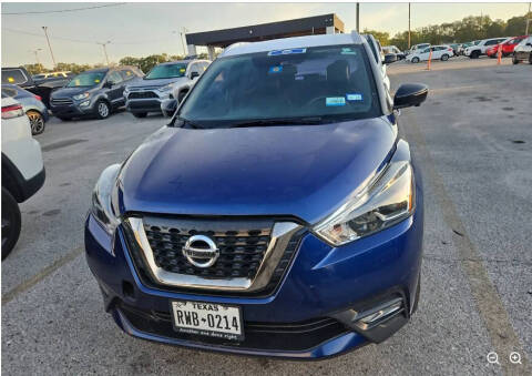 2019 Nissan Kicks SR