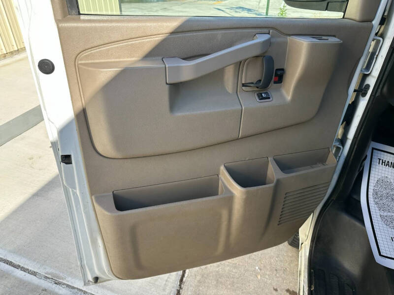 2016 GMC Savana 3500