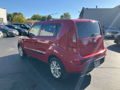 2013 Kia Soul +