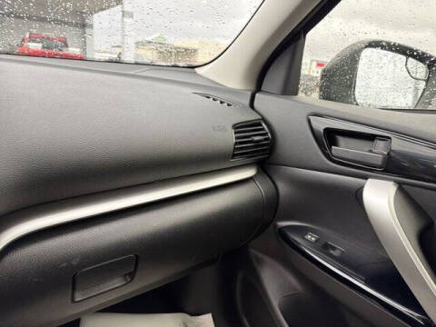 2024 Mitsubishi Eclipse Cross LE