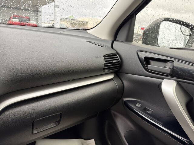 2024 Mitsubishi Eclipse Cross LE