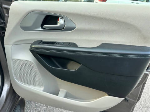 2018 Chrysler Pacifica Touring L