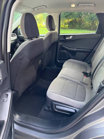 2021 Ford Escape SE