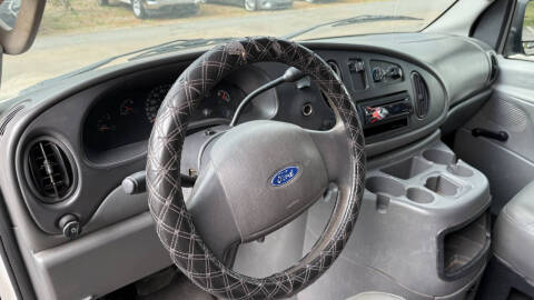 2003 Ford E-Series E-250