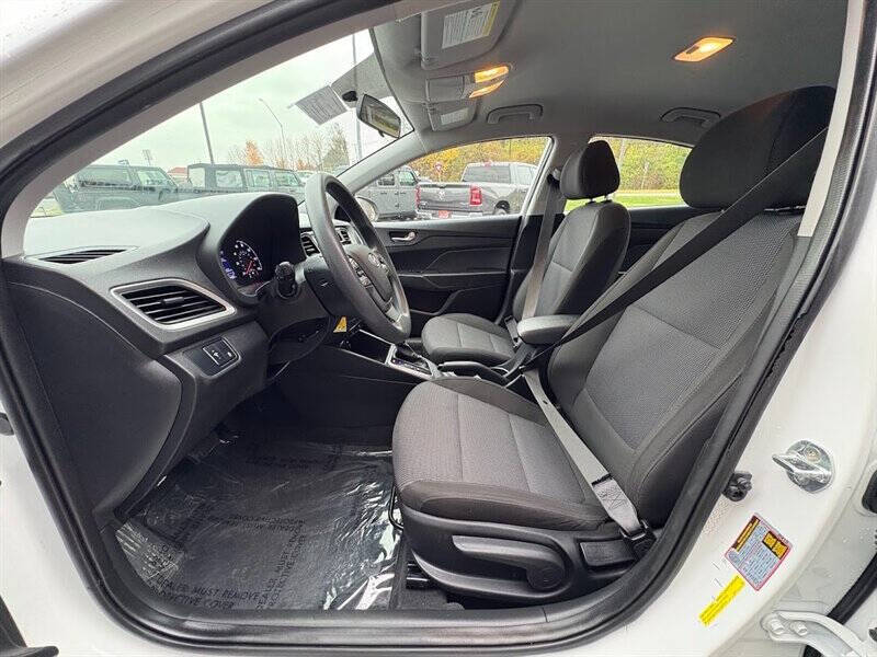 2022 Hyundai Accent SEL