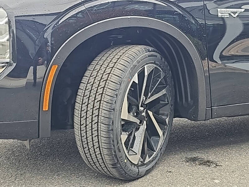 2025 Mitsubishi Outlander PHEV SEL