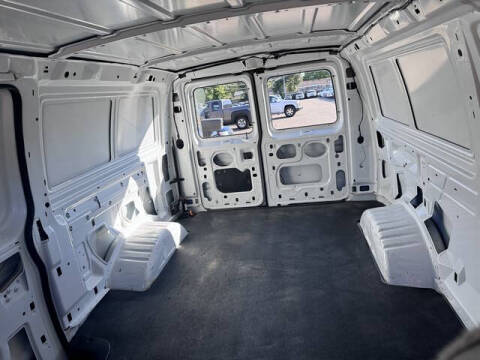 2002 Ford E-Series E-250