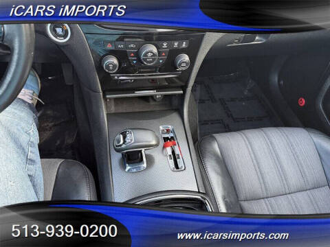 2013 Chrysler 300 Glacier Edition