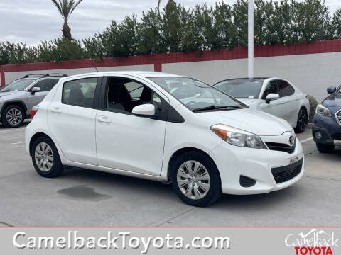 2013 Toyota Yaris 5-Door LE