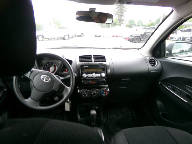 2009 Scion xD