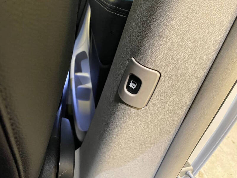 2016 Chrysler Town and Country Touring