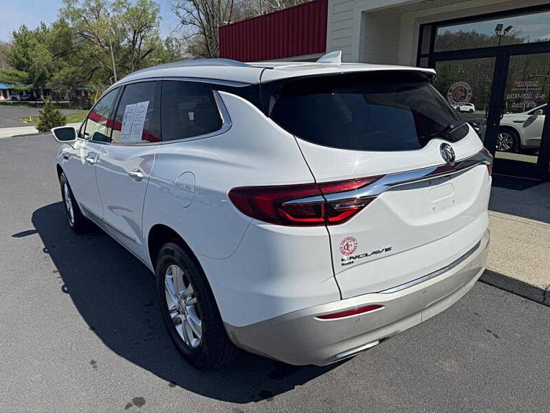 2020 Buick Enclave Essence