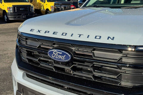 2026 Ford Expedition MAX Active