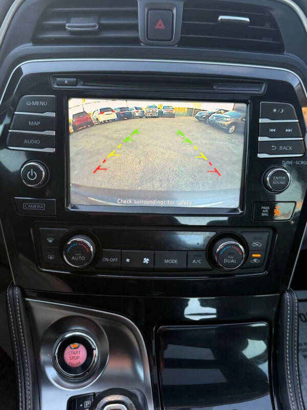 2017 Nissan Maxima