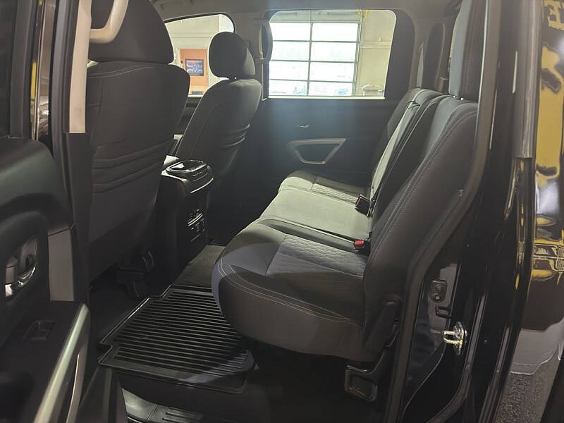 2021 Nissan Titan
