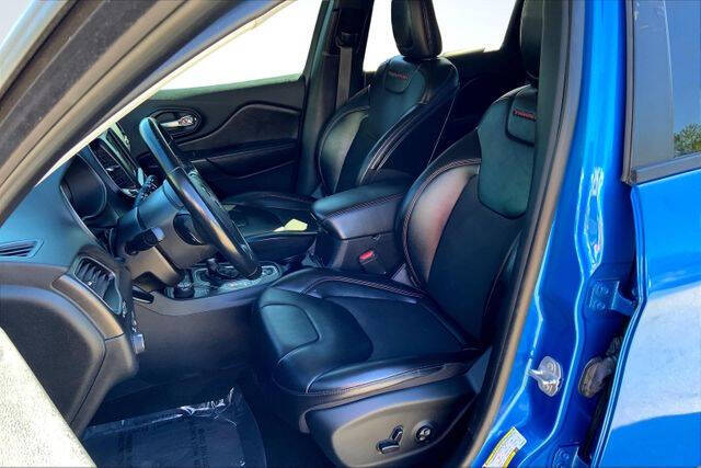 2020 Jeep Cherokee Trailhawk