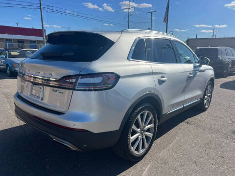 2019 Lincoln Nautilus Select