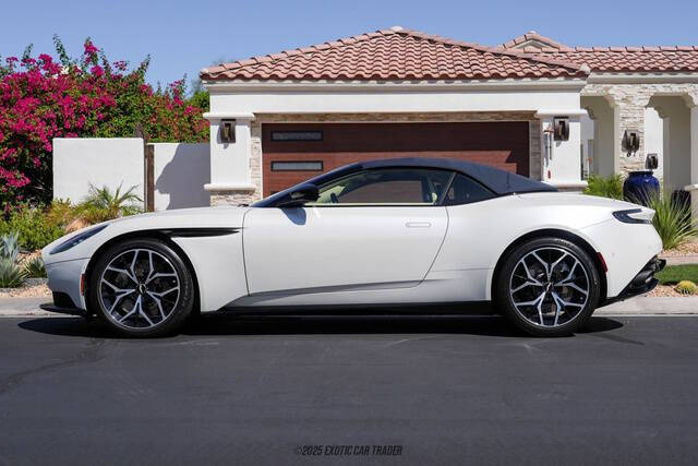 2019 Aston Martin DB11 Volante
