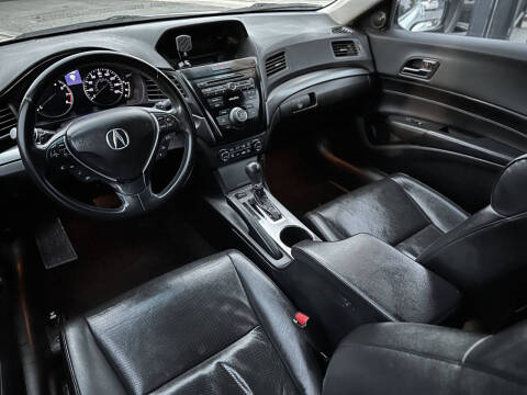 2013 Acura ILX 2.0L w/Premium