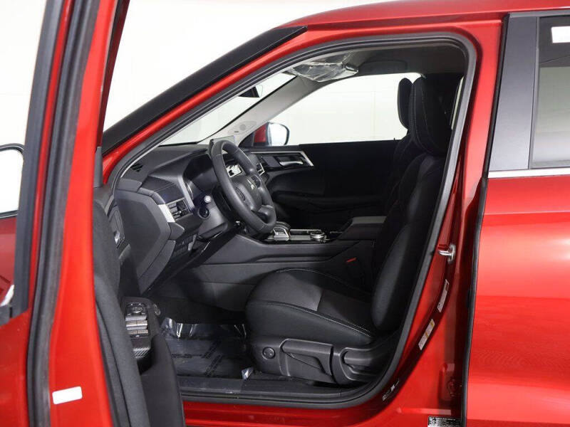 2026 Mitsubishi Outlander ES
