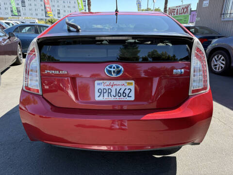 2014 Toyota Prius Three
