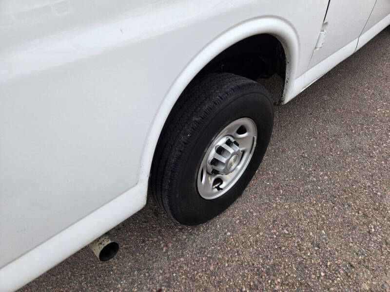 2021 Chevrolet Express 2500