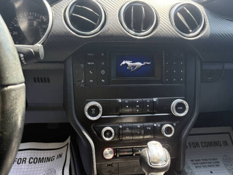 2020 Ford Mustang EcoBoost