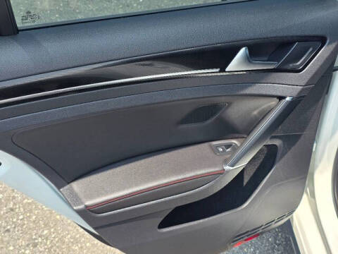 2015 Volkswagen Golf GTI S