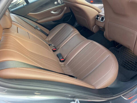 2017 Mercedes-Benz E-Class E 300 4MATIC