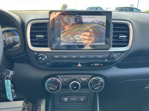 2026 Hyundai Venue SE