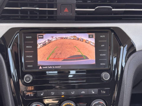 2020 Volkswagen Passat SE