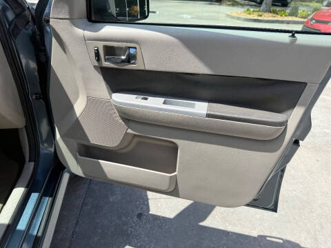 2011 Mercury Mariner V6