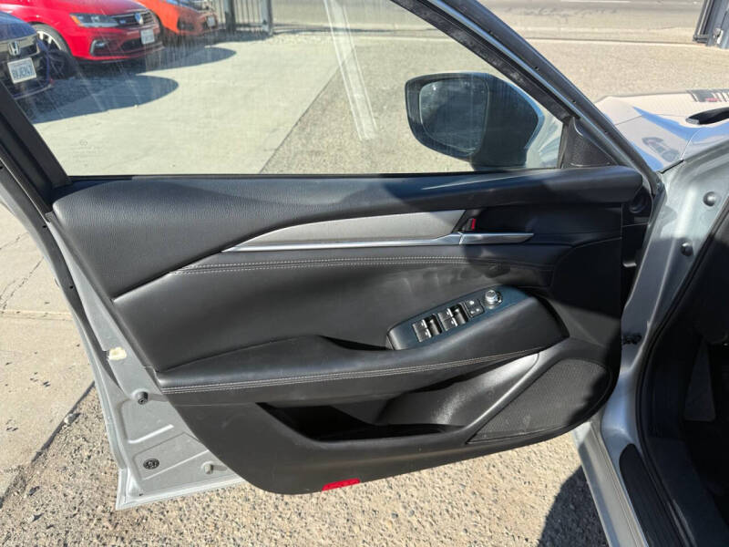 2018 Mazda MAZDA6 Touring