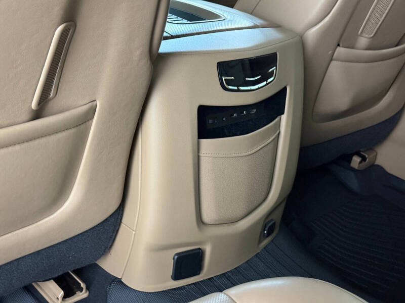 2019 Cadillac Escalade ESV Platinum