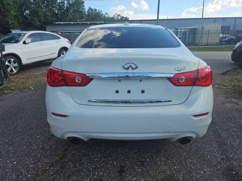 2015 Infiniti Q50 Premium