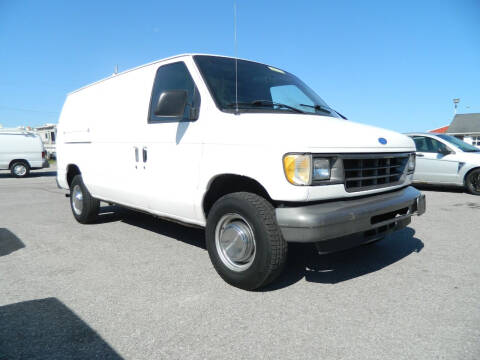 2005 Ford E-Series for sale at Auto House Of Fort Wayne in Fort Wayne IN