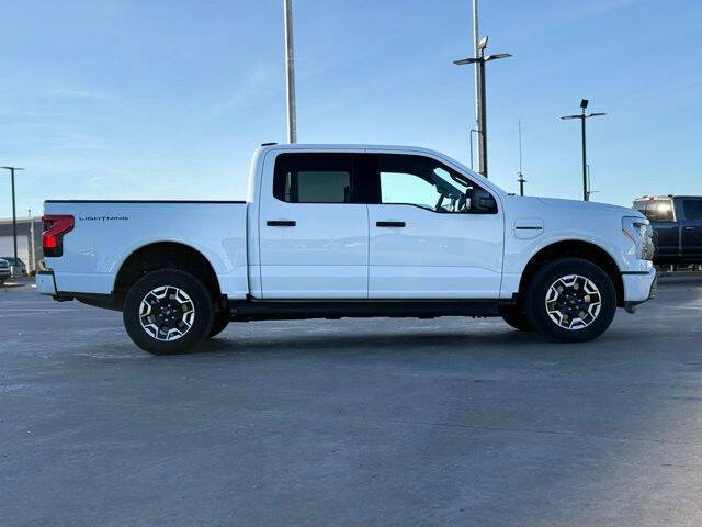 2023 Ford F-150 Lightning XLT