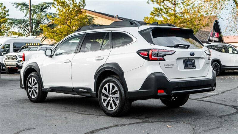 2024 Subaru Outback Premium