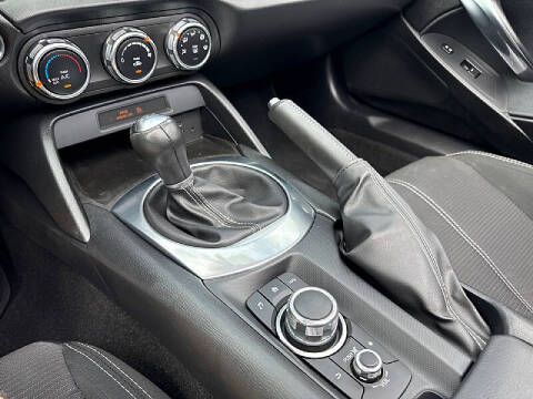 2017 FIAT 124 Spider Classica