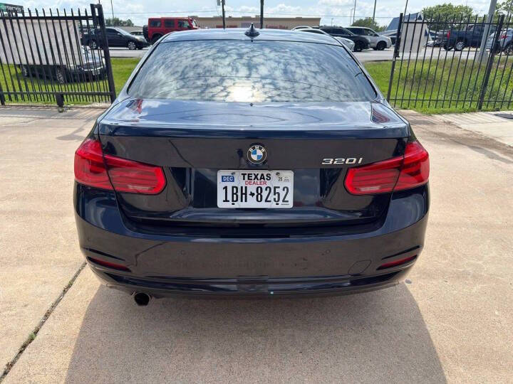 2017 BMW 3 Series 320i
