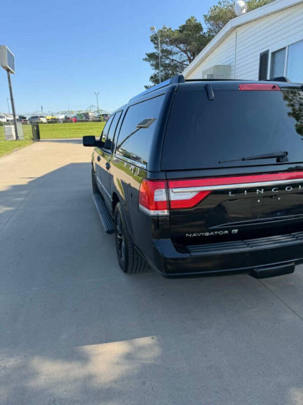 2016 Lincoln Navigator L Select